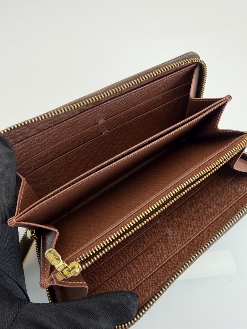Louis Vuitton Monogram Canvas Full Zip Wallet - Picture 11 of 15
